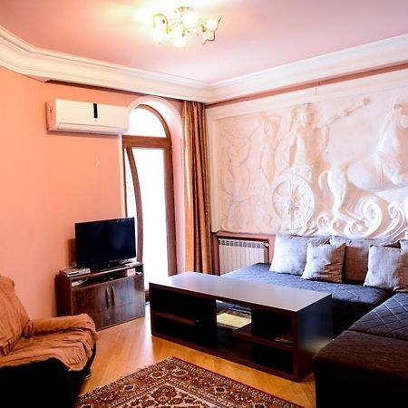 Angel Apartments Yerevan Bagian luar foto